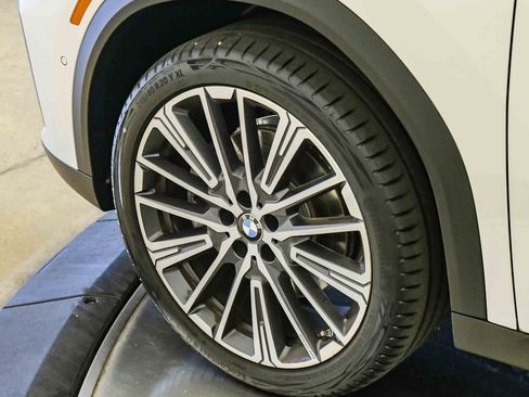 Used 2026 BMW X2 xDrive28i AWD/4WD image 10
