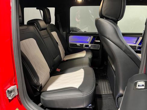 Used 2021 Mercedes-Benz G 550 G 550 image 40