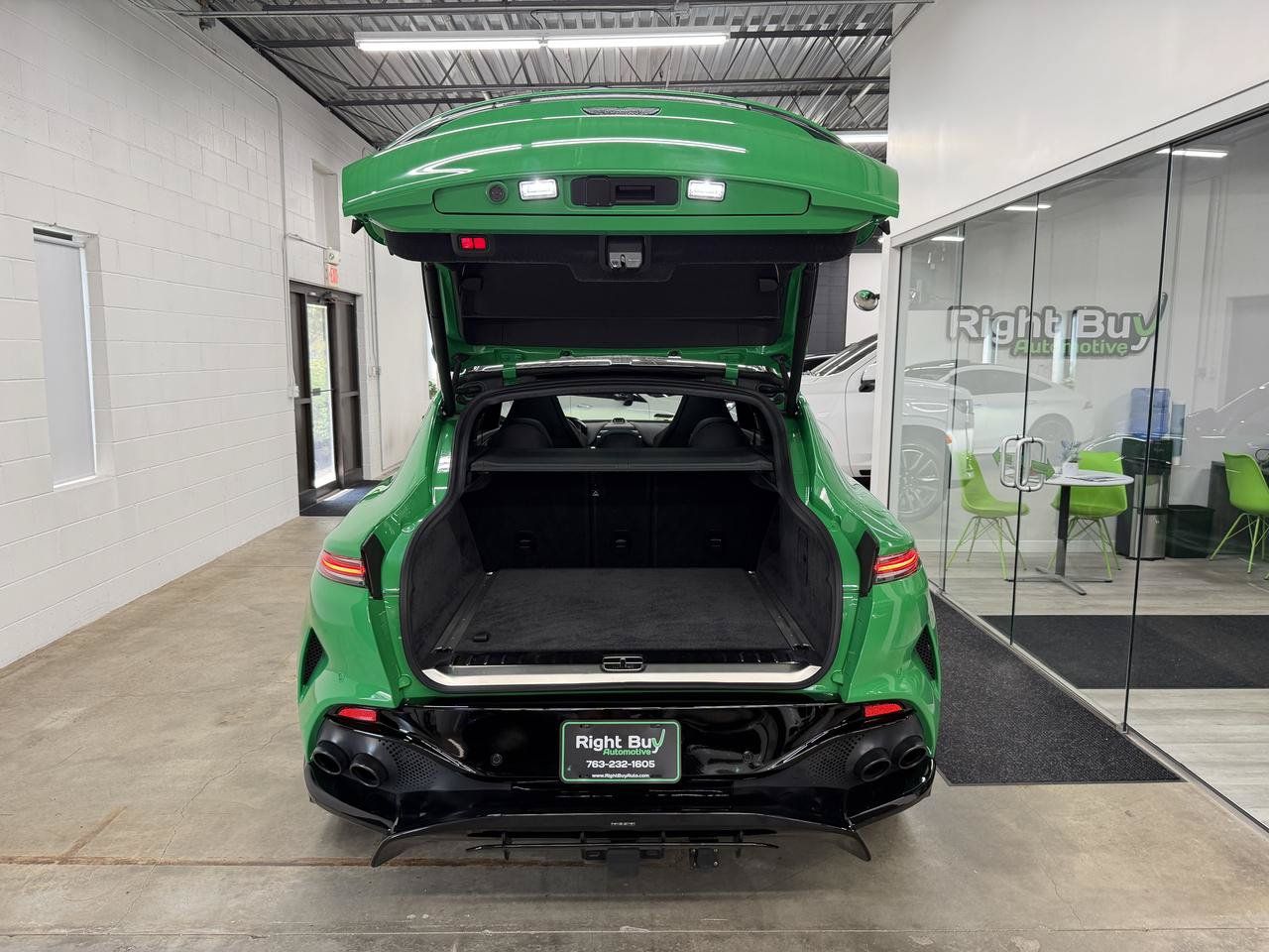 Used 2025 Aston Martin DBX 707 AWD/4WD image 18