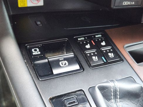 Certified 2022 Lexus RX 450h AWD w/ Premium Package image 18