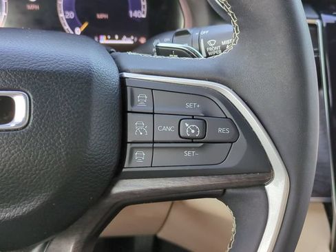 Used 2024 Jeep Grand Cherokee L Limited RWD image 25