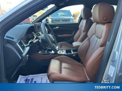 Used 2022 Audi Q5 2.0T Prestige w/ Prestige Package image 24