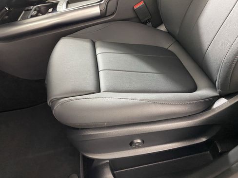 Certified 2025 Mercedes-Benz GLA 250 4MATIC image 12