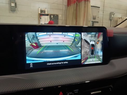 Used 2026 Nissan Kicks SR FWD image 19