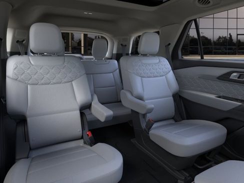 New 2026 Ford Explorer Platinum w/ LUX Leather Package AWD/4WD image 11