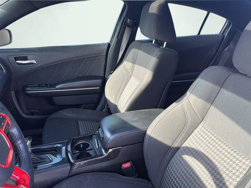 Used 2018 Dodge Charger R/T w/ Navigation & Travel Group image 21