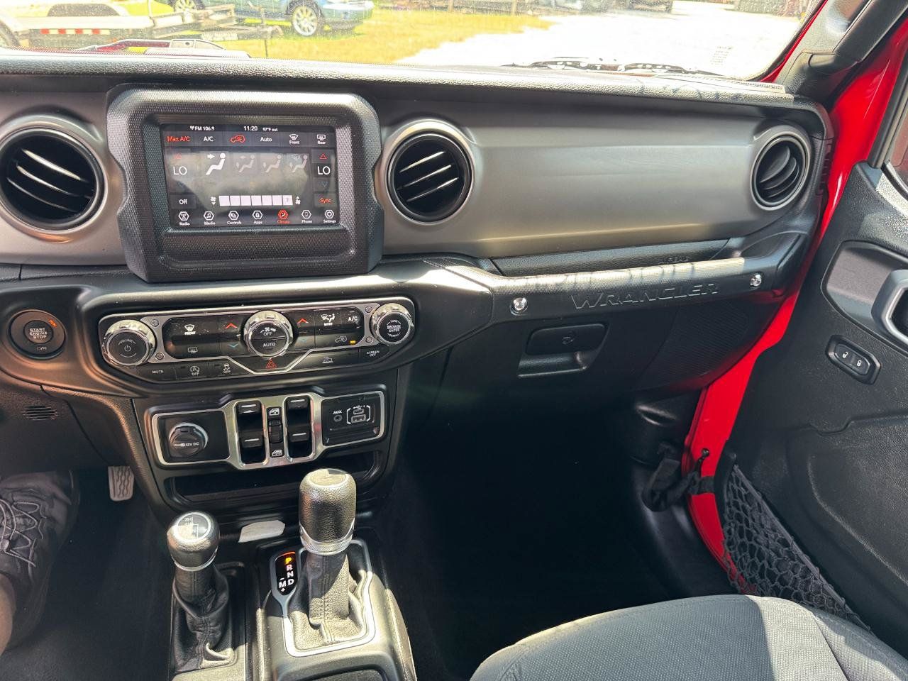 Used 2021 Jeep Wrangler Unlimited Sport AWD/4WD image 34