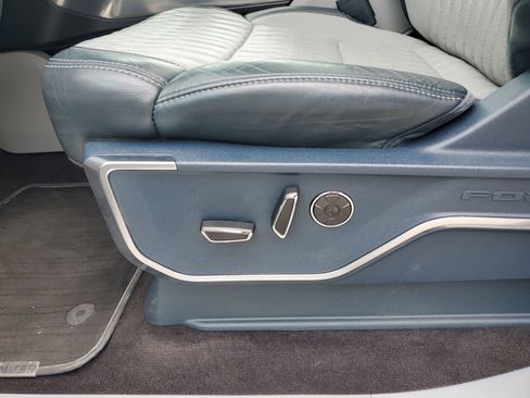 Used 2021 Ford F150 Limited image 16