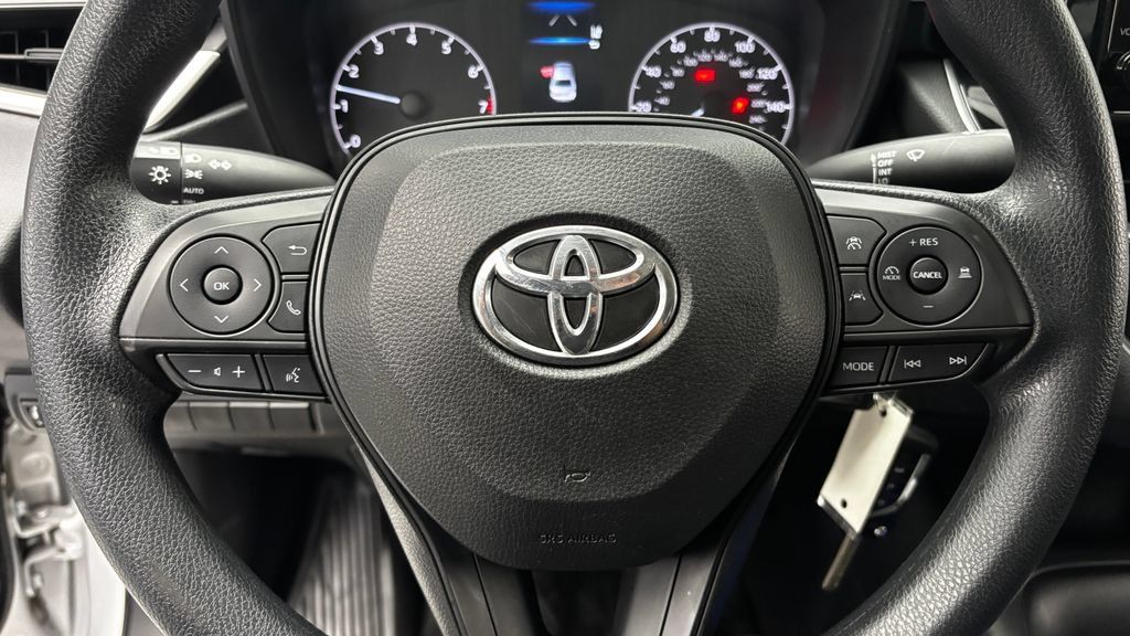 Used 2024 Toyota Corolla LE FWD image 19