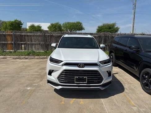 Used 2026 Toyota Grand Highlander AWD Hybrid image 2