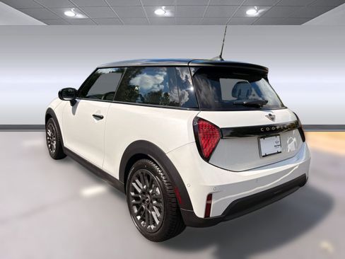 New 2026 MINI Cooper S image 3