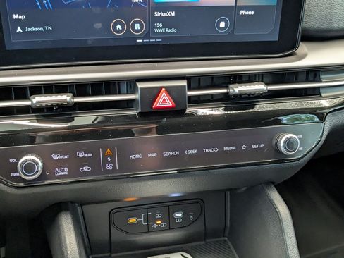 New 2026 Kia Sportage SX FWD image 18