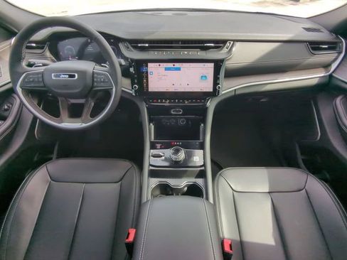 New 2026 Jeep Grand Cherokee L Limited w/ Limited Altitude Package image 19