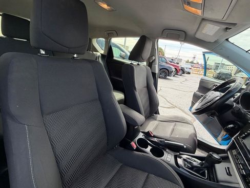 Used 2017 Toyota Corolla iM FWD image 18