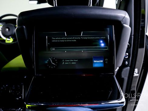 Used 2019 Rolls-Royce Phantom Sedan image 31