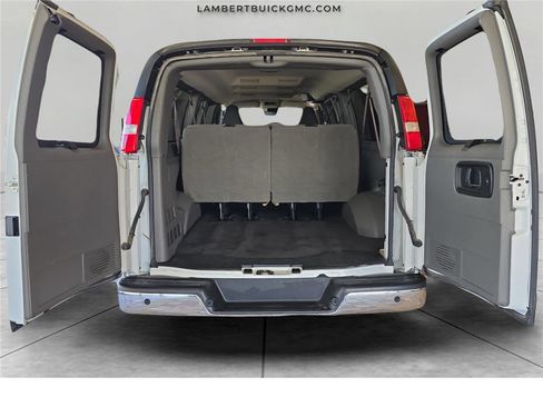 Used 2023 Chevrolet Express 3500 LT w/ LT Preferred Equipment Group image 29