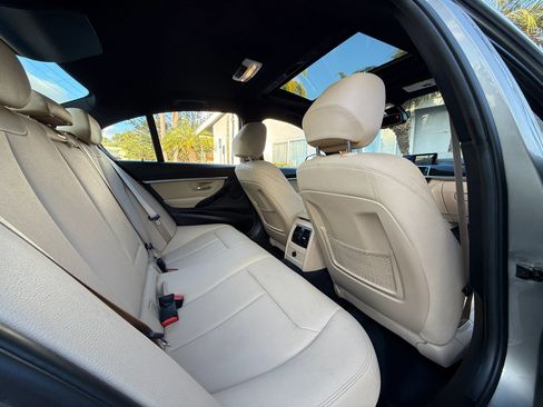 Used 2018 BMW 330i Sedan w/ Convenience Package RWD image 23