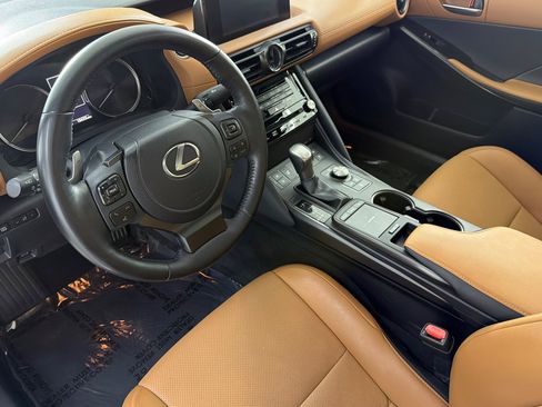 Used 2023 Lexus IS 300 w/ Comfort Package RWD image 4