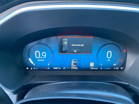 Used 2025 Ford Escape Platinum image 15