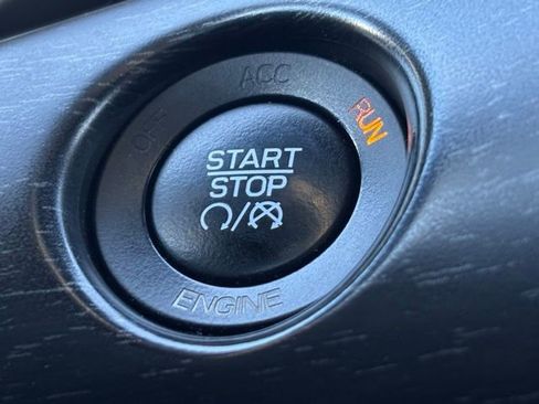 Used 2015 Jeep Grand Cherokee Laredo w/ Quick Order Package 23E image 34