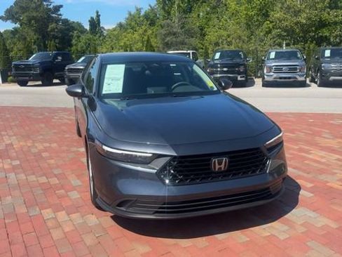 Certified 2023 Honda Accord LX image 5