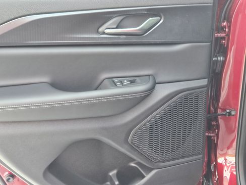 New 2026 Jeep Grand Cherokee Laredo AWD/4WD image 22