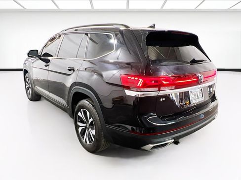 Used 2025 Volkswagen Atlas SE FWD image 6