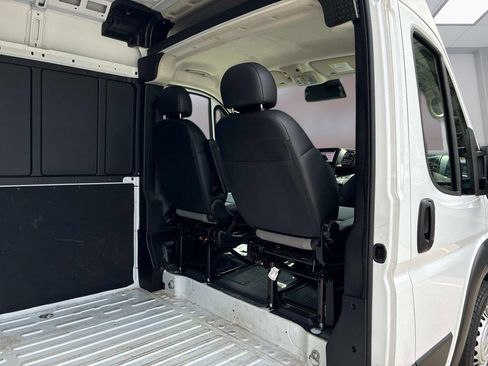 Used 2026 RAM ProMaster 2500 w/ Convenience Group FWD image 13