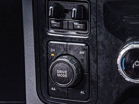 Used 2023 Ford F150 Lariat w/ Equipment Group 502A High image 21