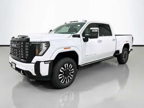 New 2026 GMC Sierra 2500 Denali Ultimate AWD/4WD image 3