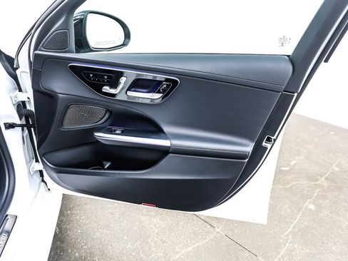 Used 2023 Mercedes-Benz C 300 Sedan image 24