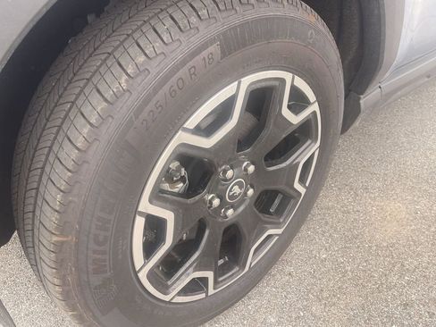 Used 2025 Ford Bronco Sport Outer Banks w/ Outer Banks Tech Package+ image 2