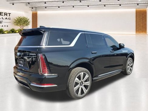 New 2026 Cadillac Escalade IQL Luxury w/ LPO, Floor Liner Package AWD/4WD image 12