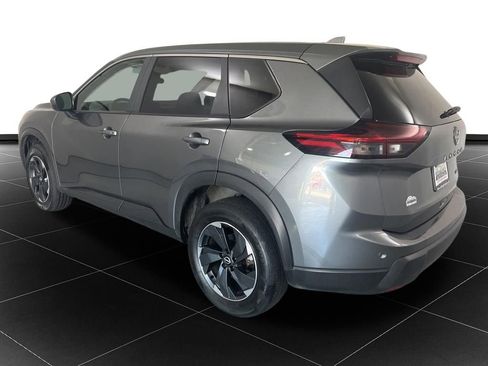 Used 2025 Nissan Rogue SV AWD/4WD image 3