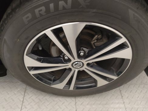 Used 2020 Nissan Sentra SV w/ Trunk Package FWD image 31