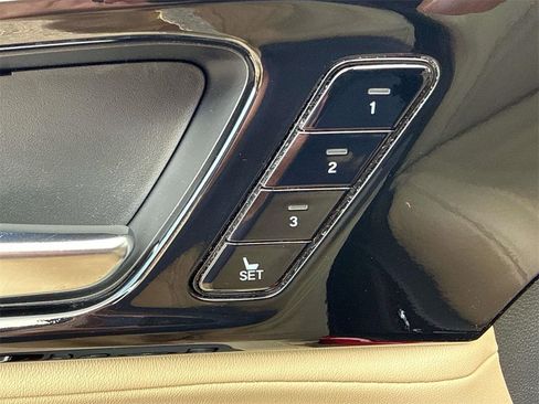 Used 2023 Acura MDX FWD w/ Technology Package image 22