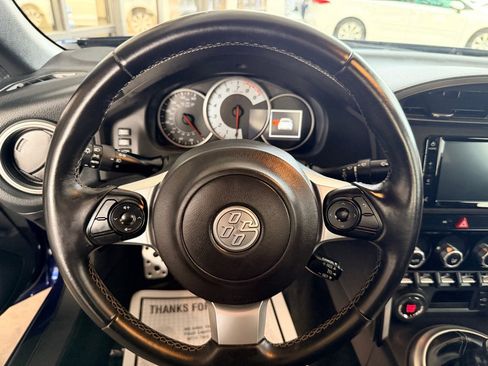 Used 2020 Toyota 86 GT image 10
