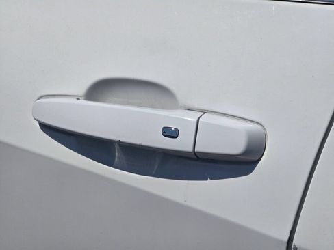 Used 2020 Chevrolet Malibu LT FWD image 11