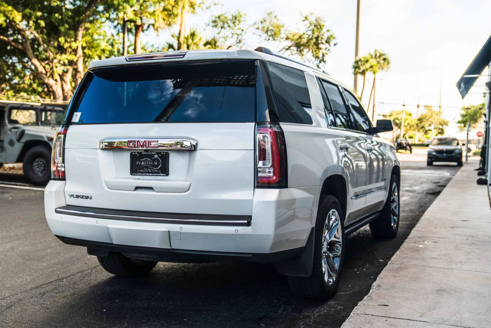 Used 2018 GMC Yukon Denali w/ Open Road Package RWD image 14