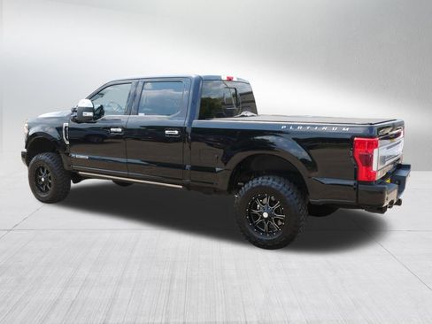 Used 2019 Ford F350 Platinum w/ Platinum Ultimate Package AWD/4WD image 5