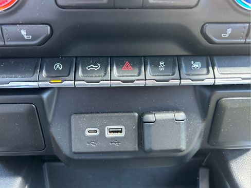 Used 2020 GMC Sierra 1500 Elevation w/ Elevation Value Package AWD/4WD image 32