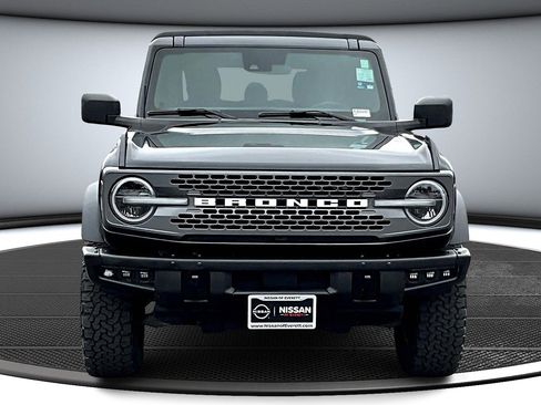 Used 2022 Ford Bronco Badlands image 2