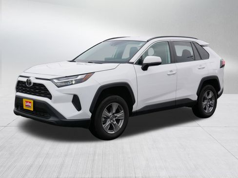 Used 2024 Toyota RAV4 XLE image 3