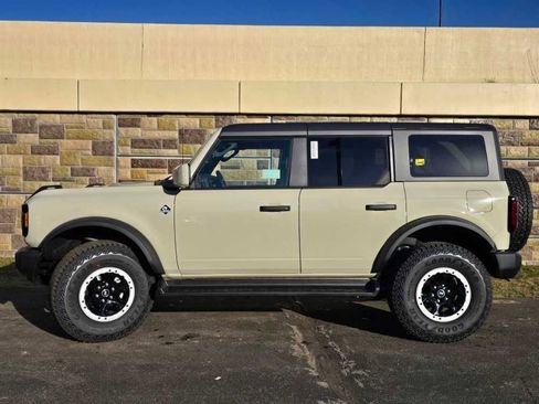 New 2026 Ford Bronco Outer Banks w/ Sasquatch Package AWD/4WD image 7