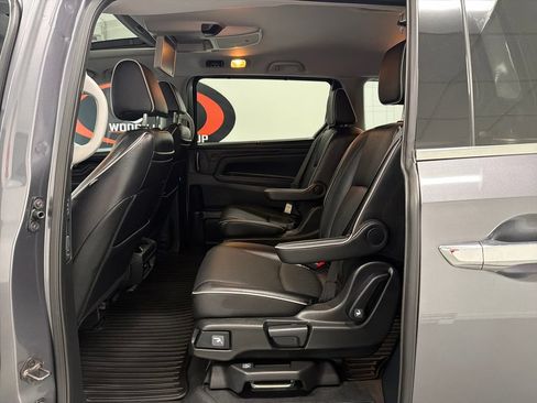 Used 2023 Honda Odyssey Elite image 16