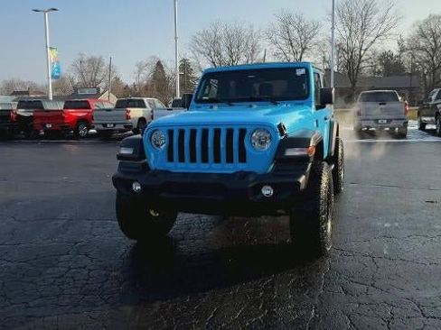 Used 2021 Jeep Wrangler Sport image 2