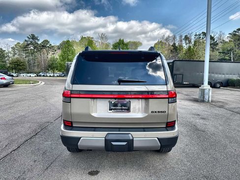 Used 2025 Lexus GX 550 image 7