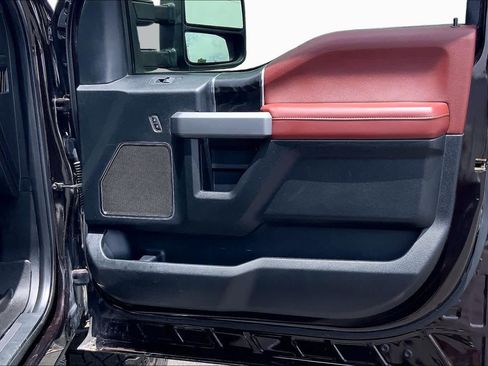 Used 2019 Ford F250 Platinum w/ Snow Plow Prep Package AWD/4WD image 23