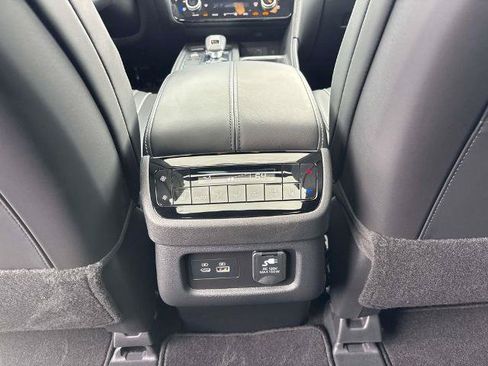 Certified 2025 INFINITI QX60 Autograph w/ Cargo Package AWD/4WD image 12