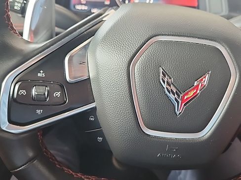 Used 2021 Chevrolet Corvette Stingray Preferred Cpe w/ Z51 Performance Package image 24